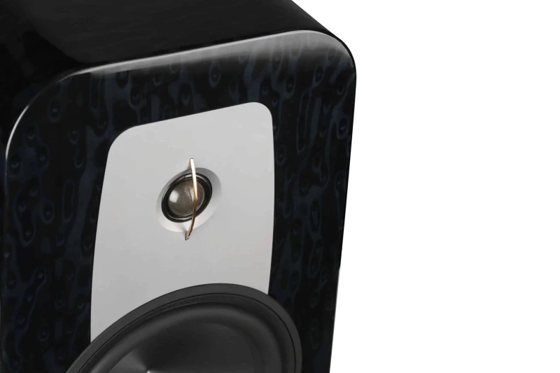 AperionAudio Grandis GR8