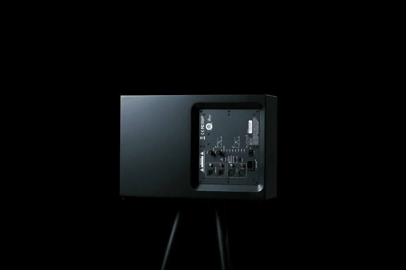 Buchardt Audio SUB10 Weiß seitlich