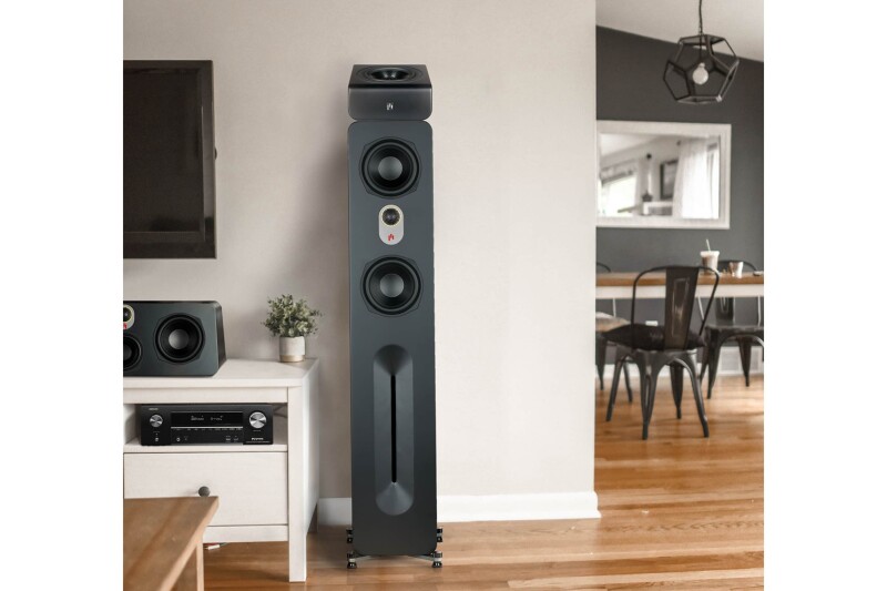 AperionAudio Novus T5 Tower Schwarz Seidenmatt im Wohnzimmer